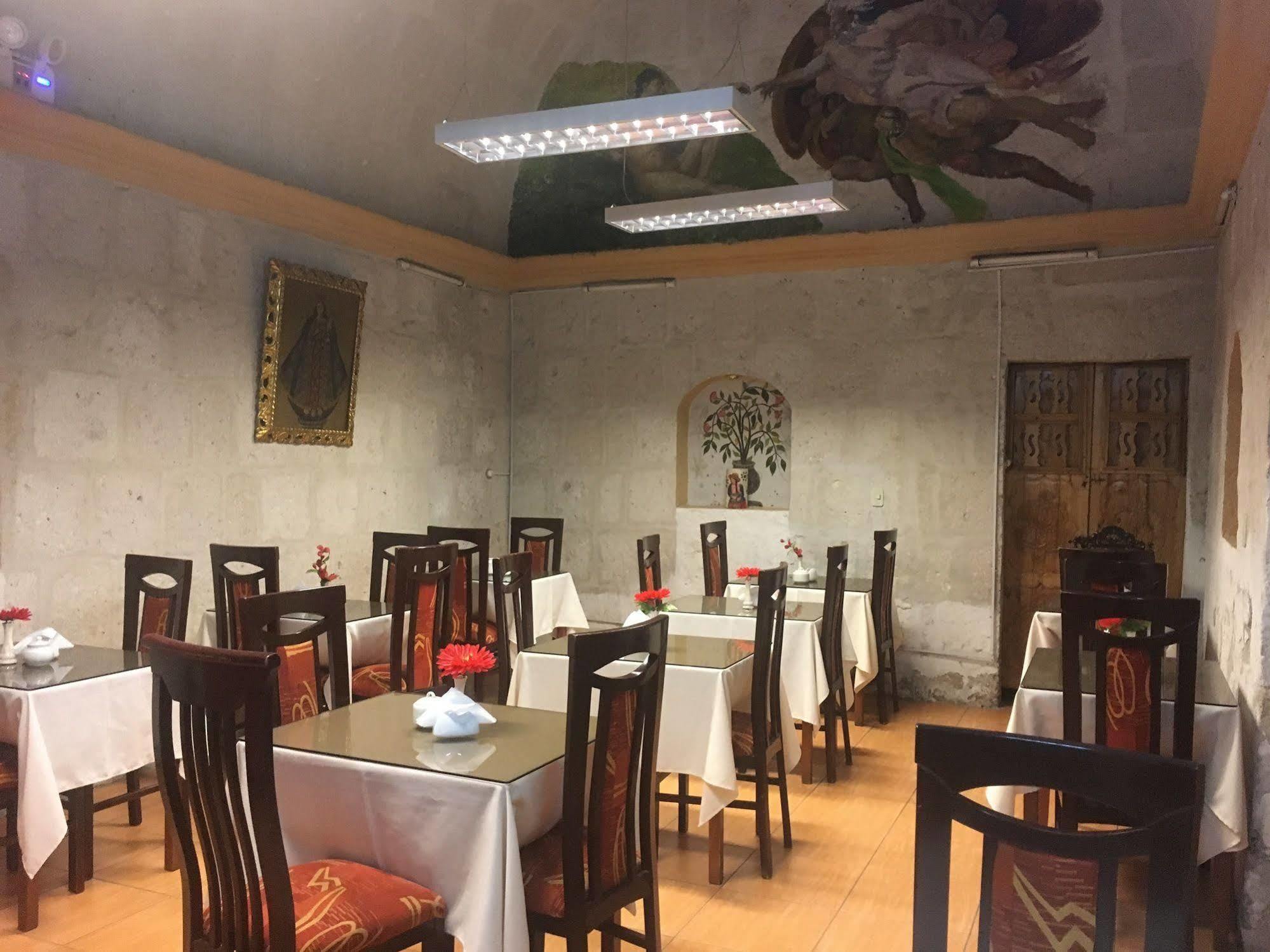 Hotel Mosna Arequipa Bagian luar foto
