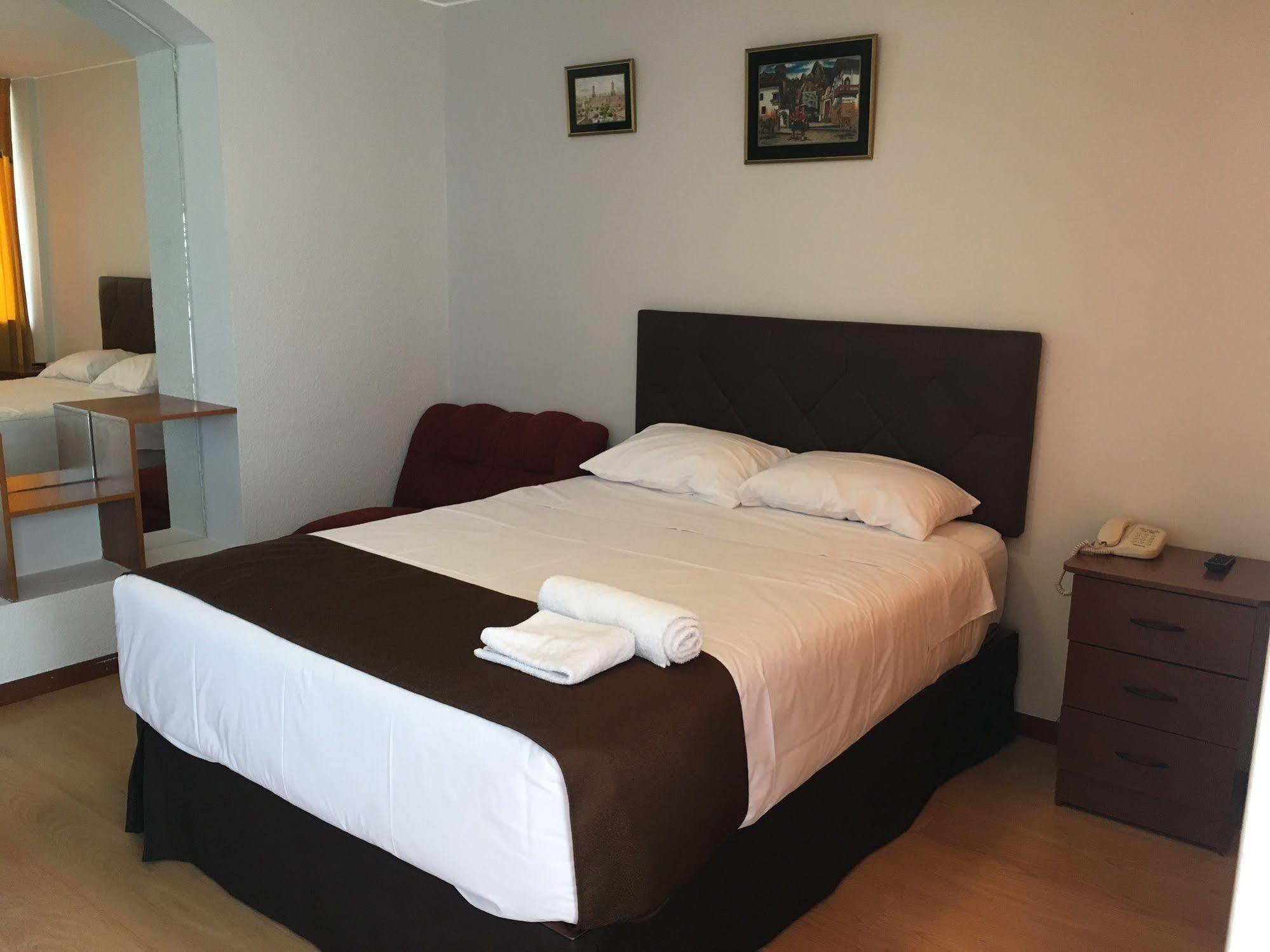 Hotel Mosna Arequipa Bagian luar foto