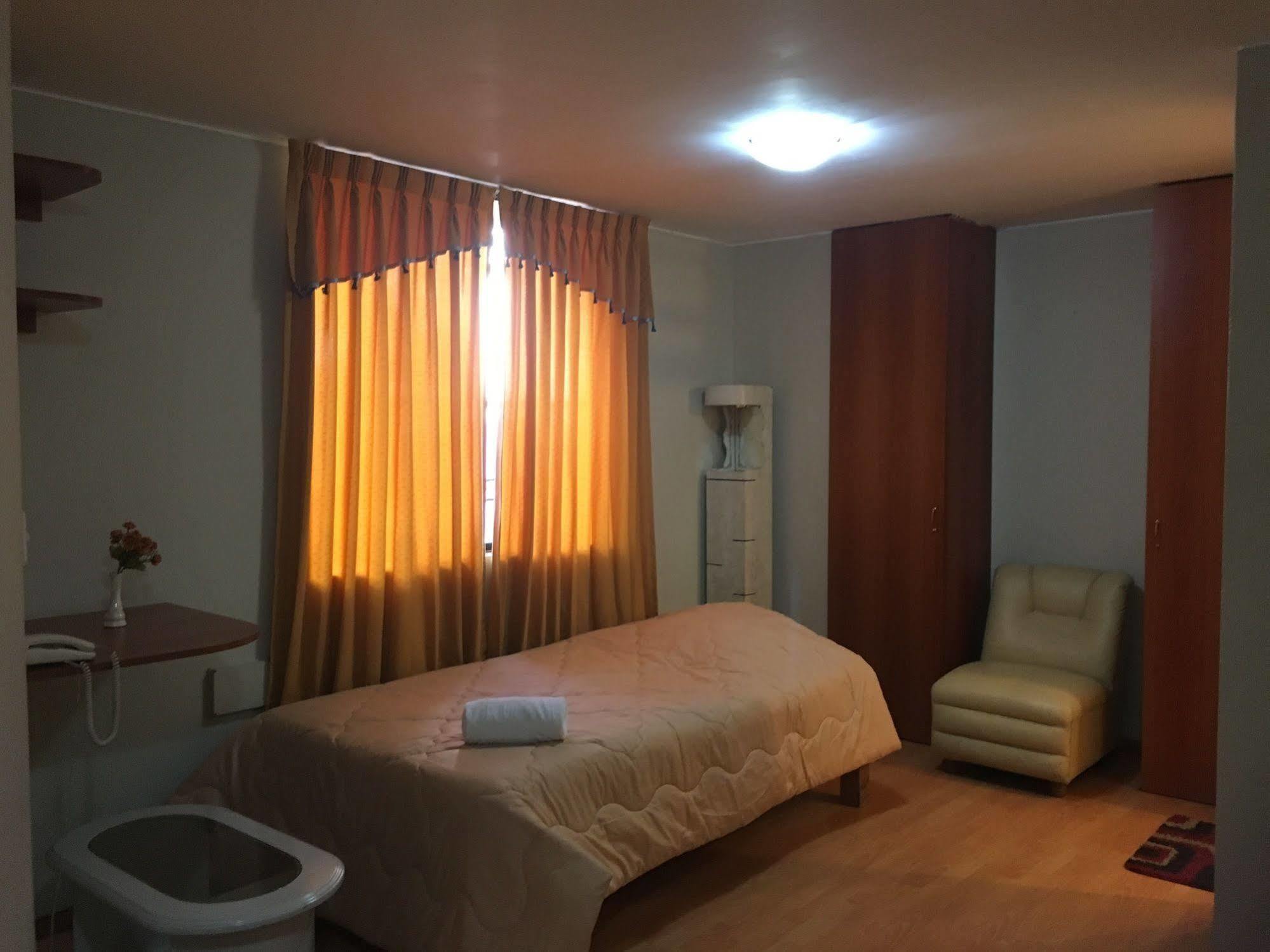 Hotel Mosna Arequipa Bagian luar foto